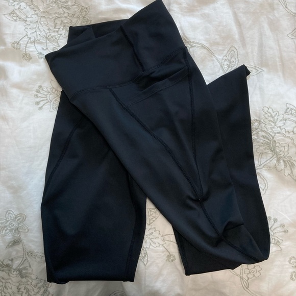 NWOT Vie Active 7/8 Black Legging - Picture 6 of 9